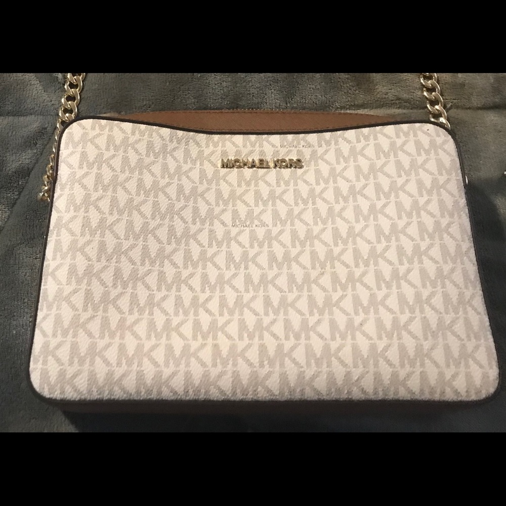 Michael Kors Small crossbody purse